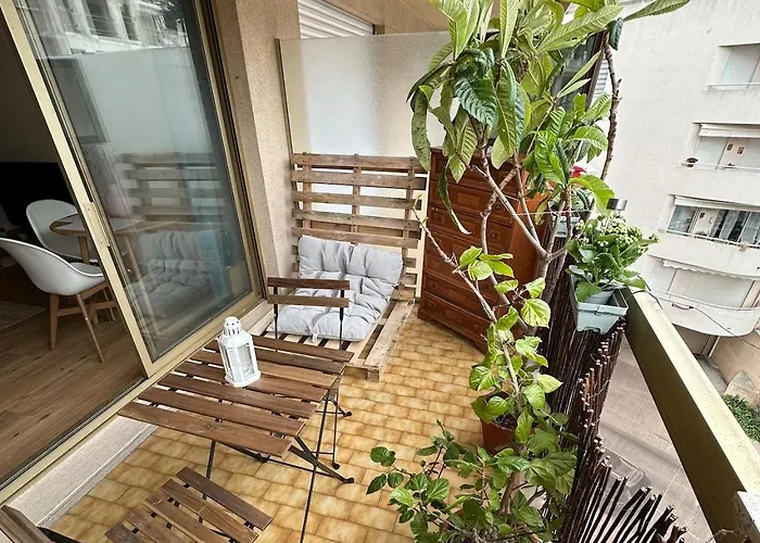 Bohemian In Close To Sea With Parking Апартаменты