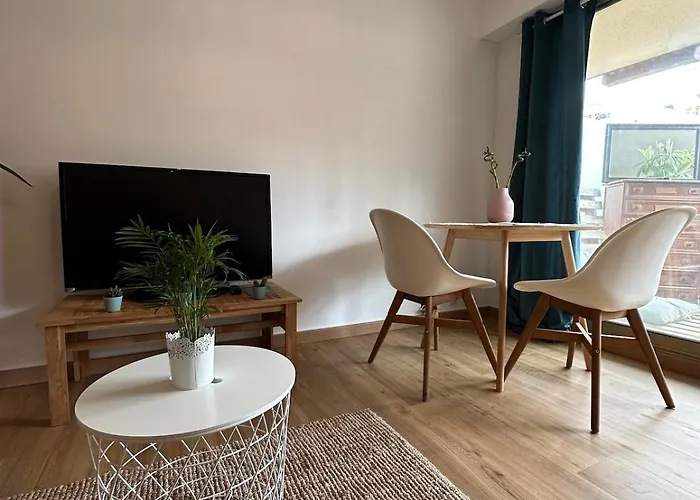 Bohemian In Close To Sea With Parking Menton